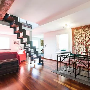 Sunflower With Private Terrace And Lift Appartement Gênes